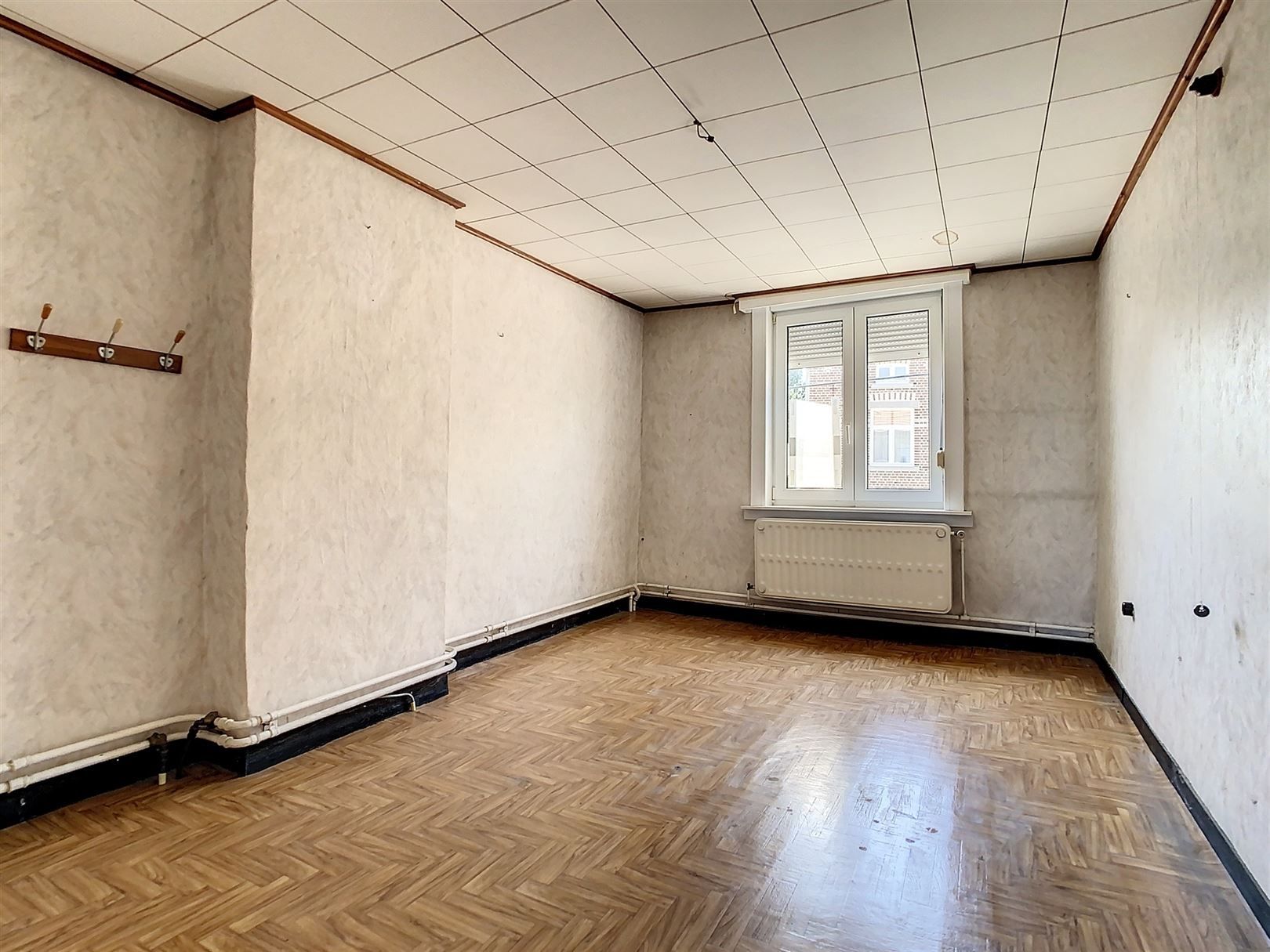 Karaktervolle vrijstaande woning, te renoveren, grote schuur, opp 15a 37ca foto 41