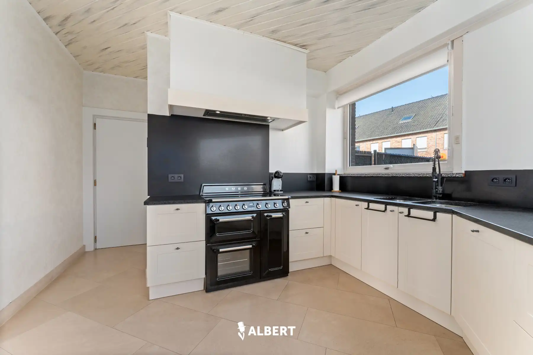 Statige open bebouwing met 4 slaapkamers, bureel, tuin, terras en garage in Izegem foto 6