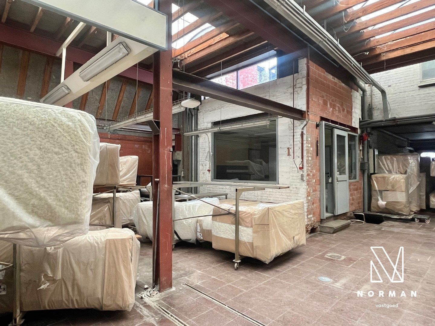 Te renoveren pand te koop in Harelbeke! foto 14