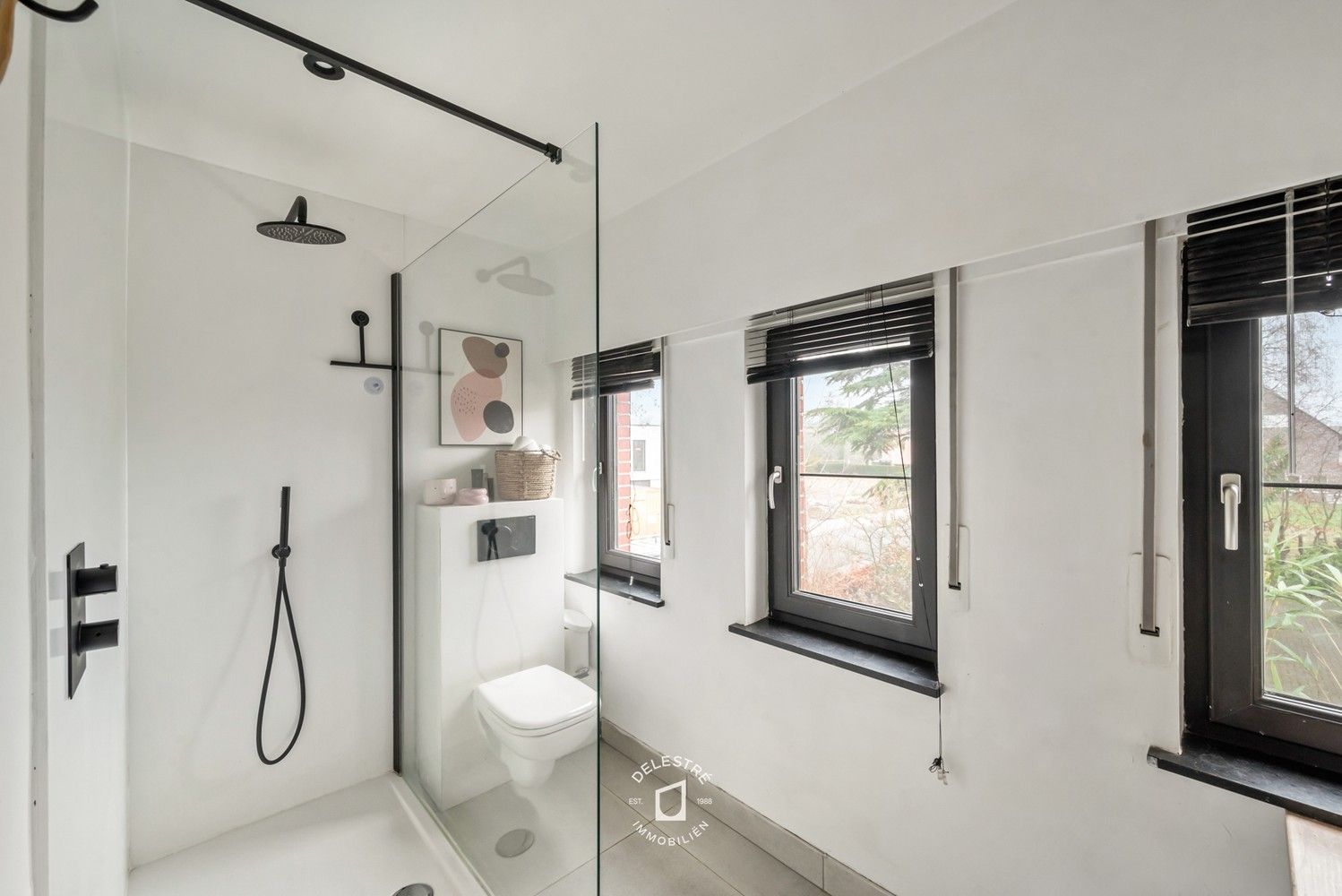 INSTAPKLARE, TRENDY HALFOPEN BEBOUWING MET TUIN EN MODERNE TECHNIEKEN foto 19