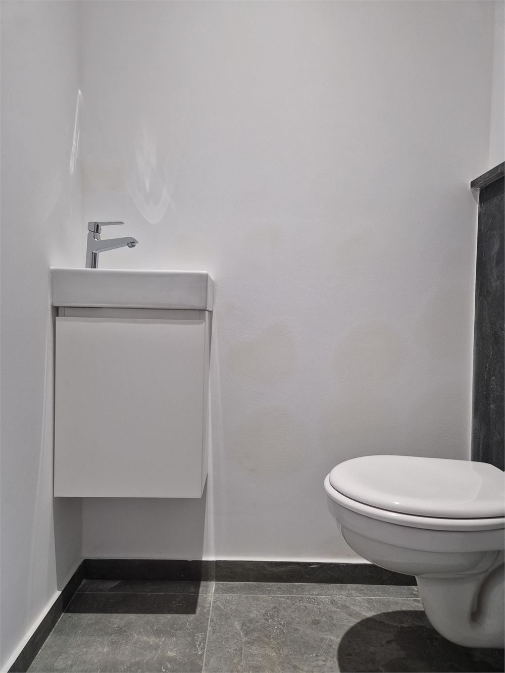 Leuke gerenoveerde woning met 4 slaapkamers en tuin foto 5