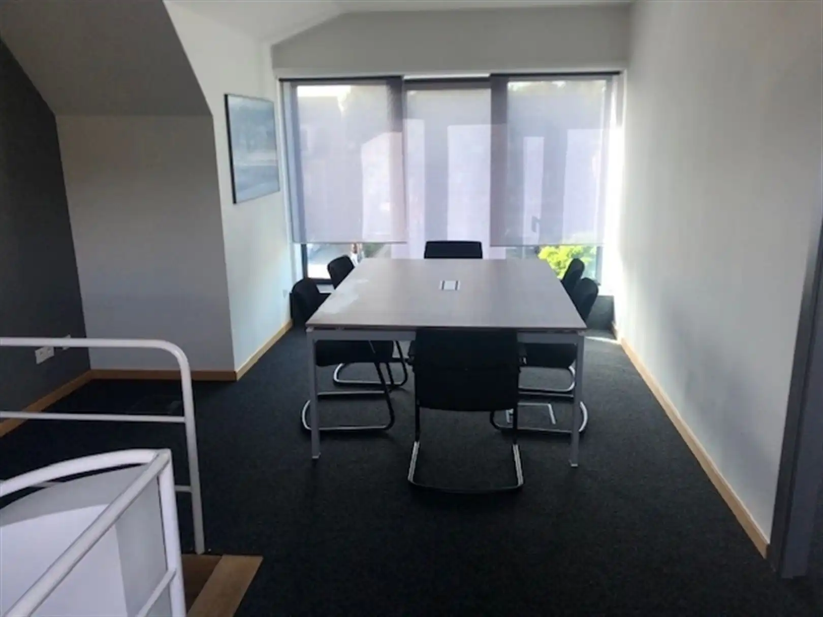 Kantoor te huur aan de op- en afrit van Sint-Job foto 16