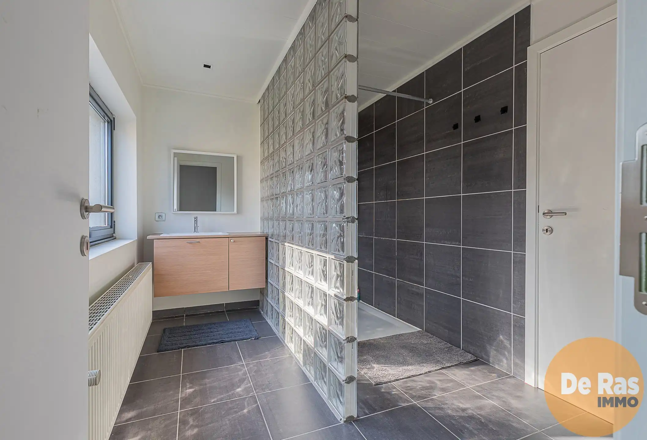 LEDE - instapklare woning met 4 slpks en leuke tuin! foto 14