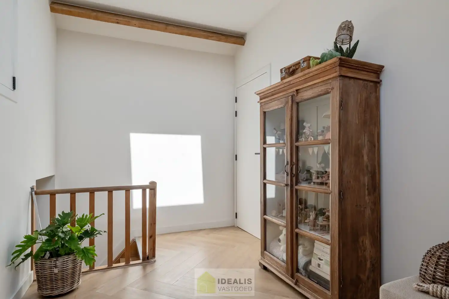IDEALIS VASTGOED – Een prachtige instapklare woning in het fijne Hamont op een steenworp van de NL-grens! foto 35