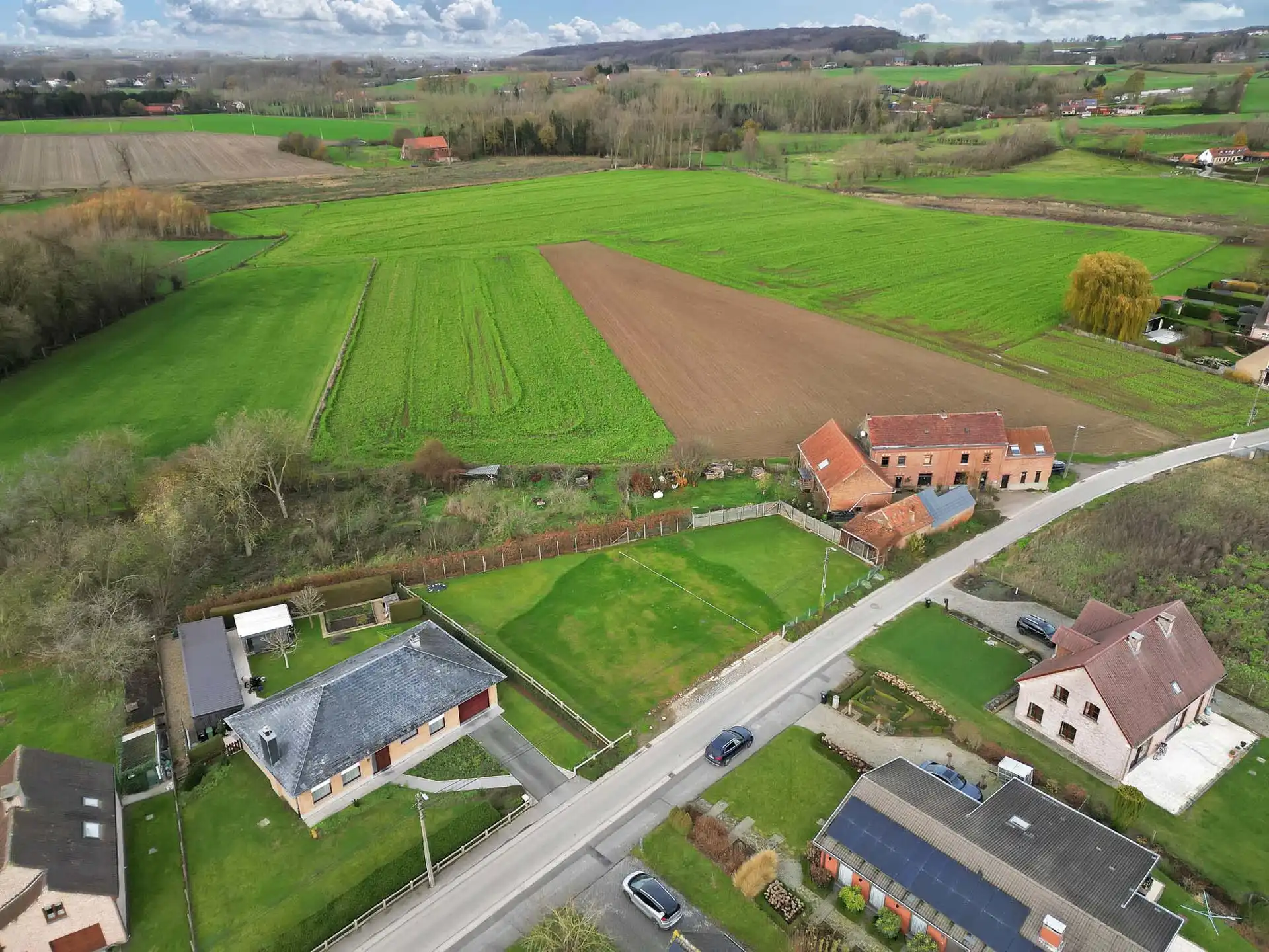 Perceel grond voor open bebouwing op 3a 67ca foto 4