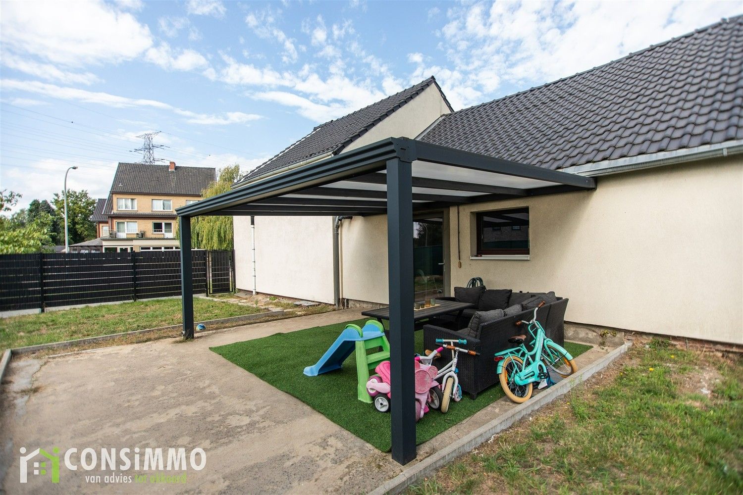 Vrijstaande, gerenoveerde woning op ruim perceel in het groene Genk-Sledderlo foto 30