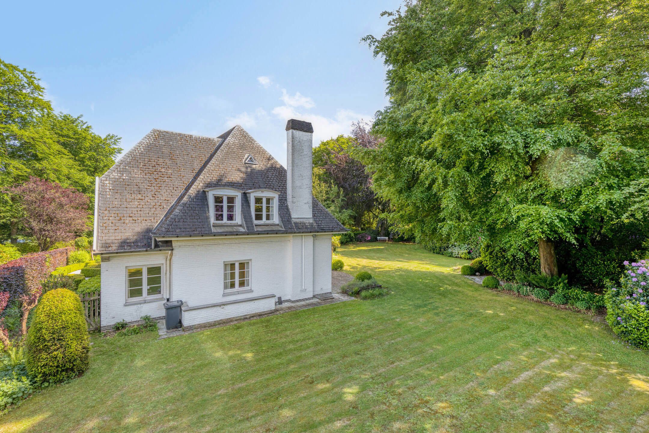 In de groene en residentiële wijk Baron d'Huart foto 22