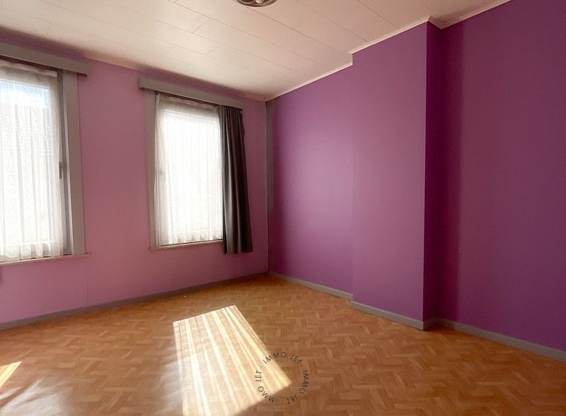 Woning met 2 slaapkamers en koer in het centrum van Sint-Gillis-Waas foto 9
