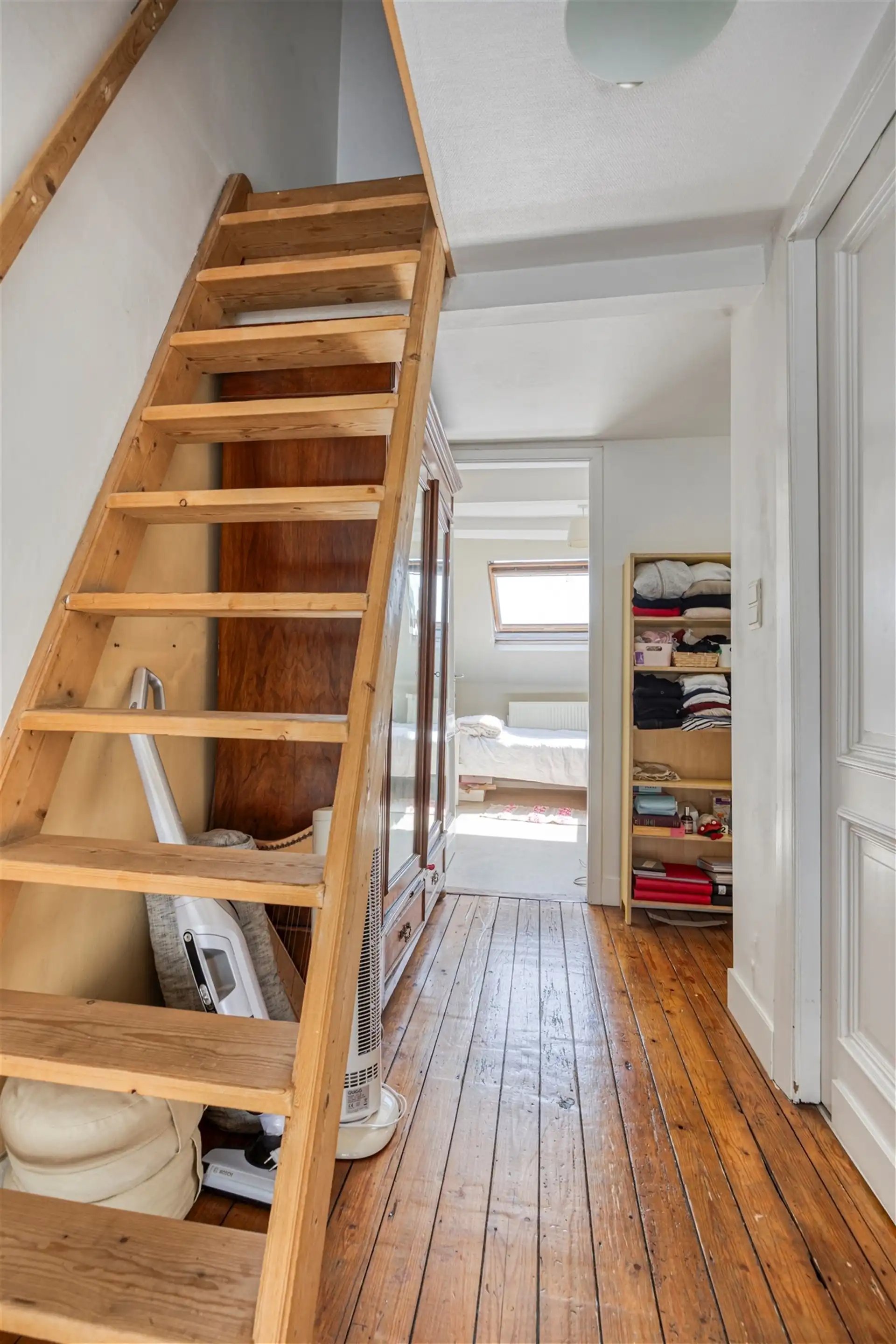 Dubbel herenhuis met 6 slpk, 2 terassen, dubbele garage en royale ruimte, perfect gelegen nabij Museum en Marnixplaats foto 30