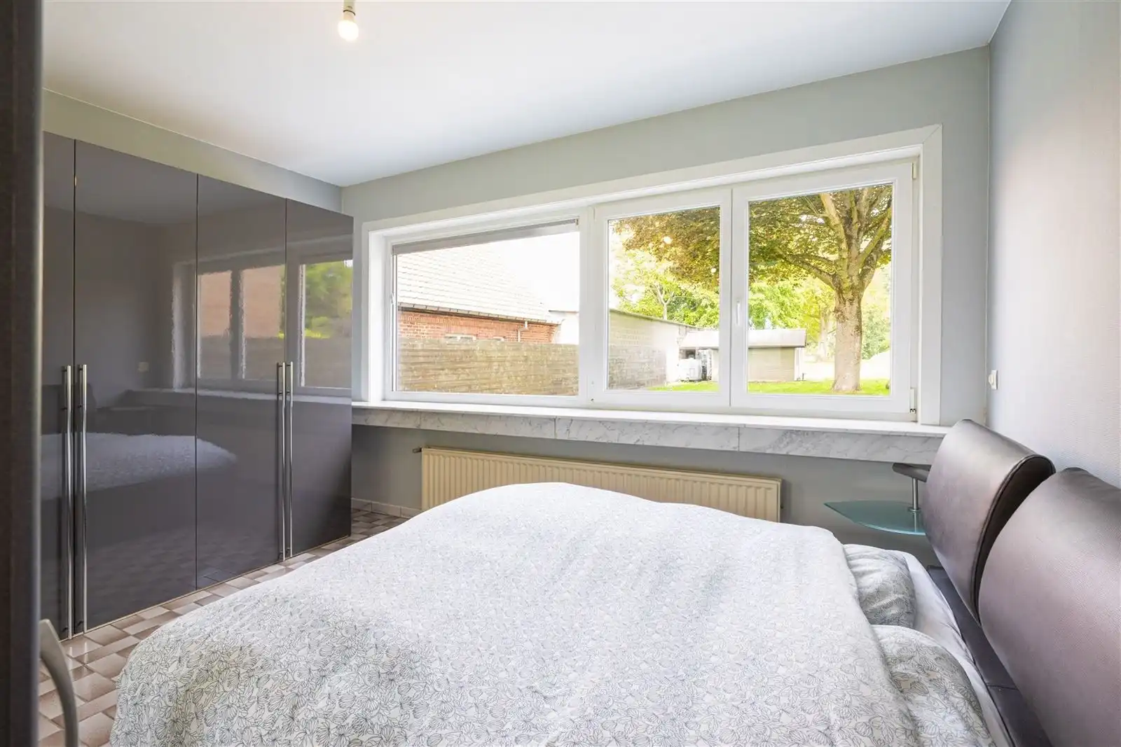 Instapklare bungalow met grote tuin foto 10