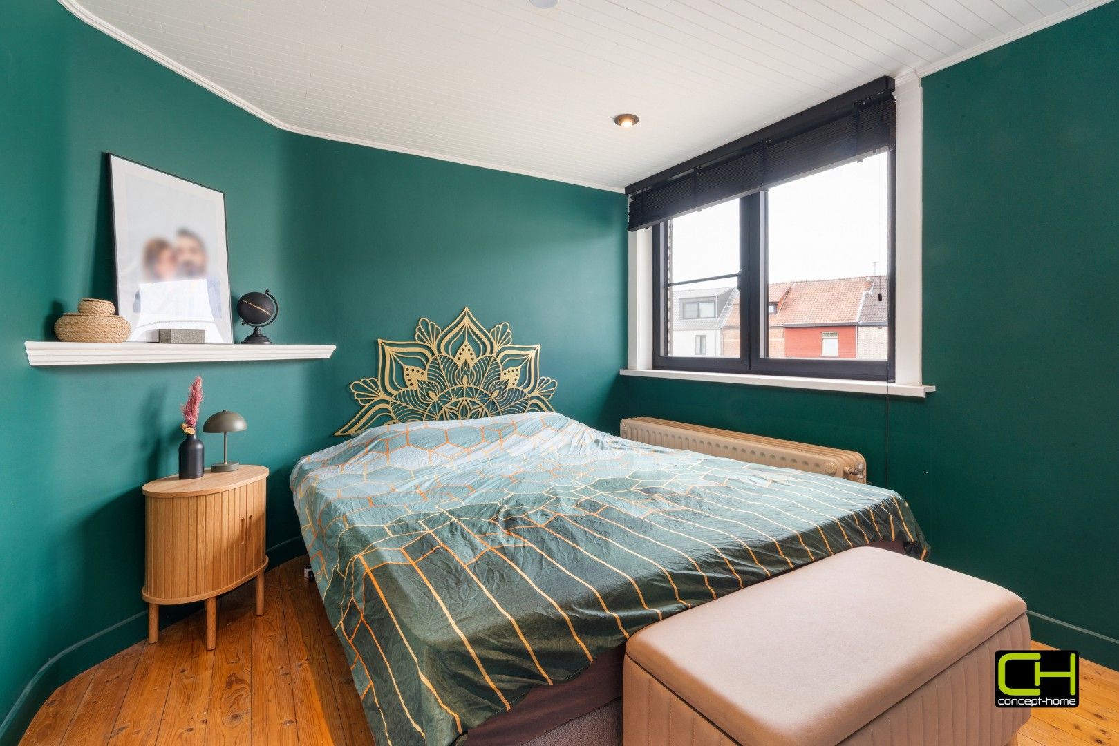 Moderne woning met drie slaapkamers en praktijkruimte te koop in Lievegem foto 11