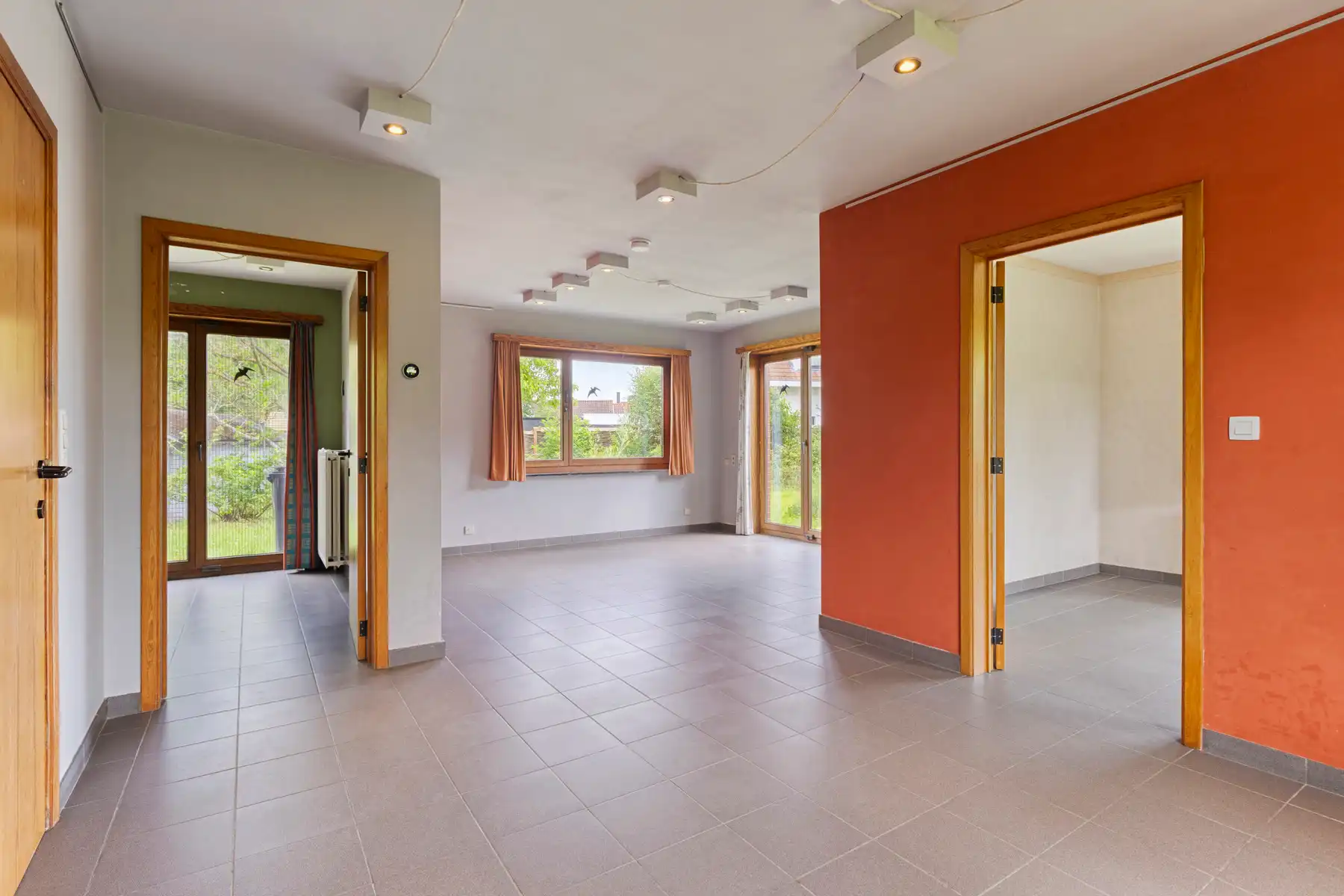 HOB op rustige ligging met 4 slaapkamers en EPC B foto 3