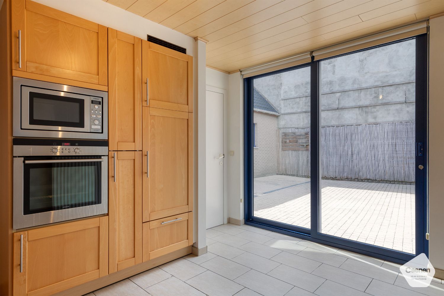 MOOIE VEELZIJDIGE & RUIME HALF-OPEN WONING in het centrum van Ruddervoorde met GARAGE foto 6