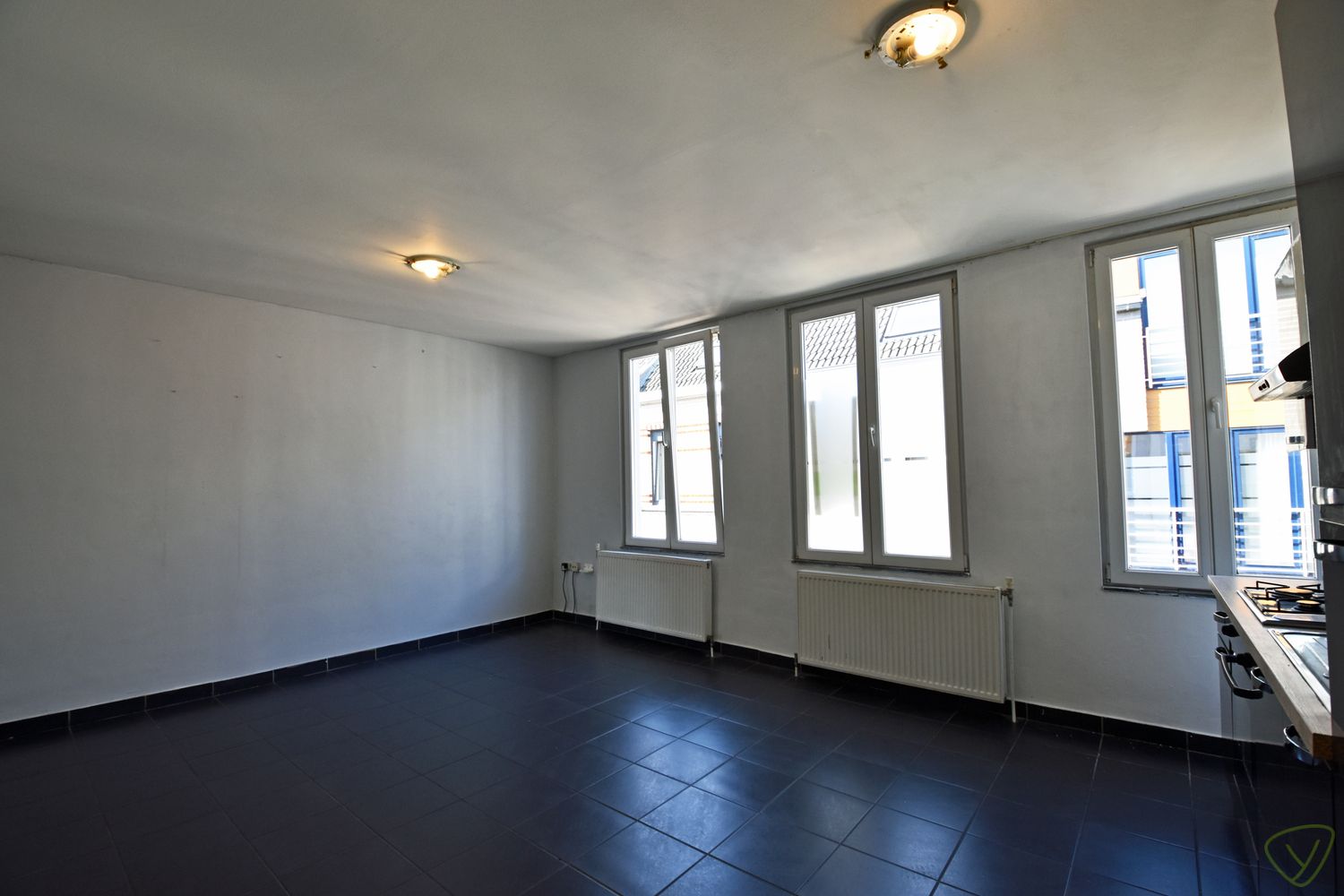 Charmant startersappartement nabij de Markt van Eeklo! foto 3