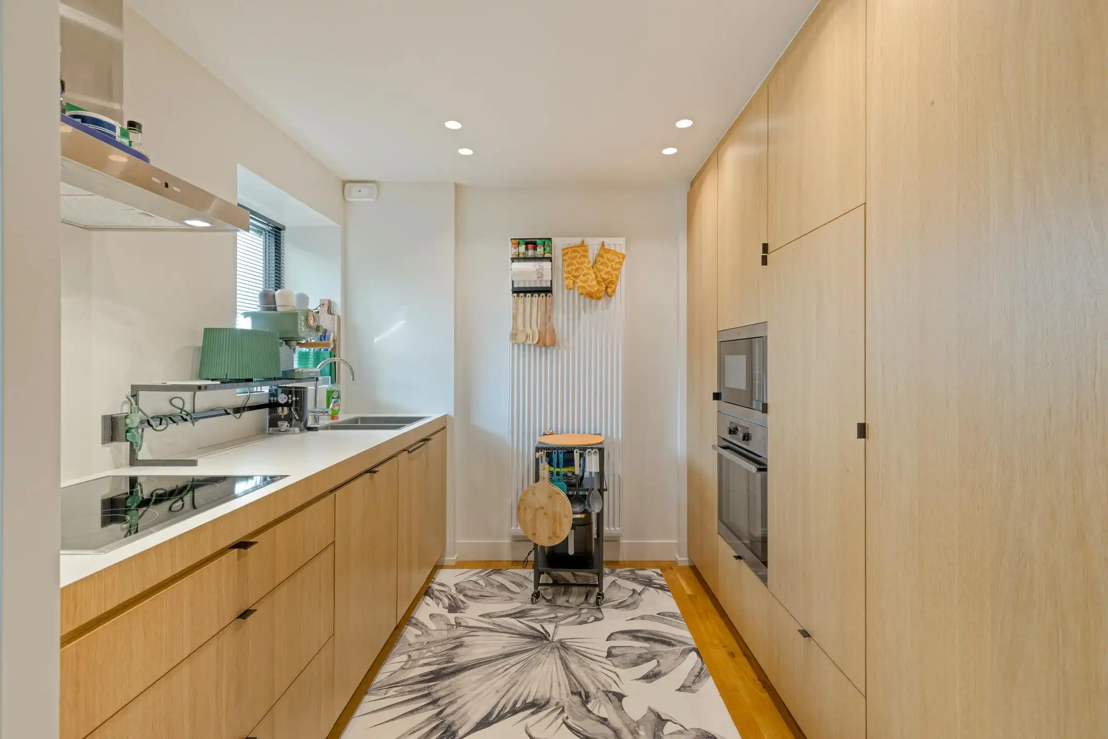 Prachtig gerenoveerde woning met 3 slaapkamers en zonnige tuin! foto 4