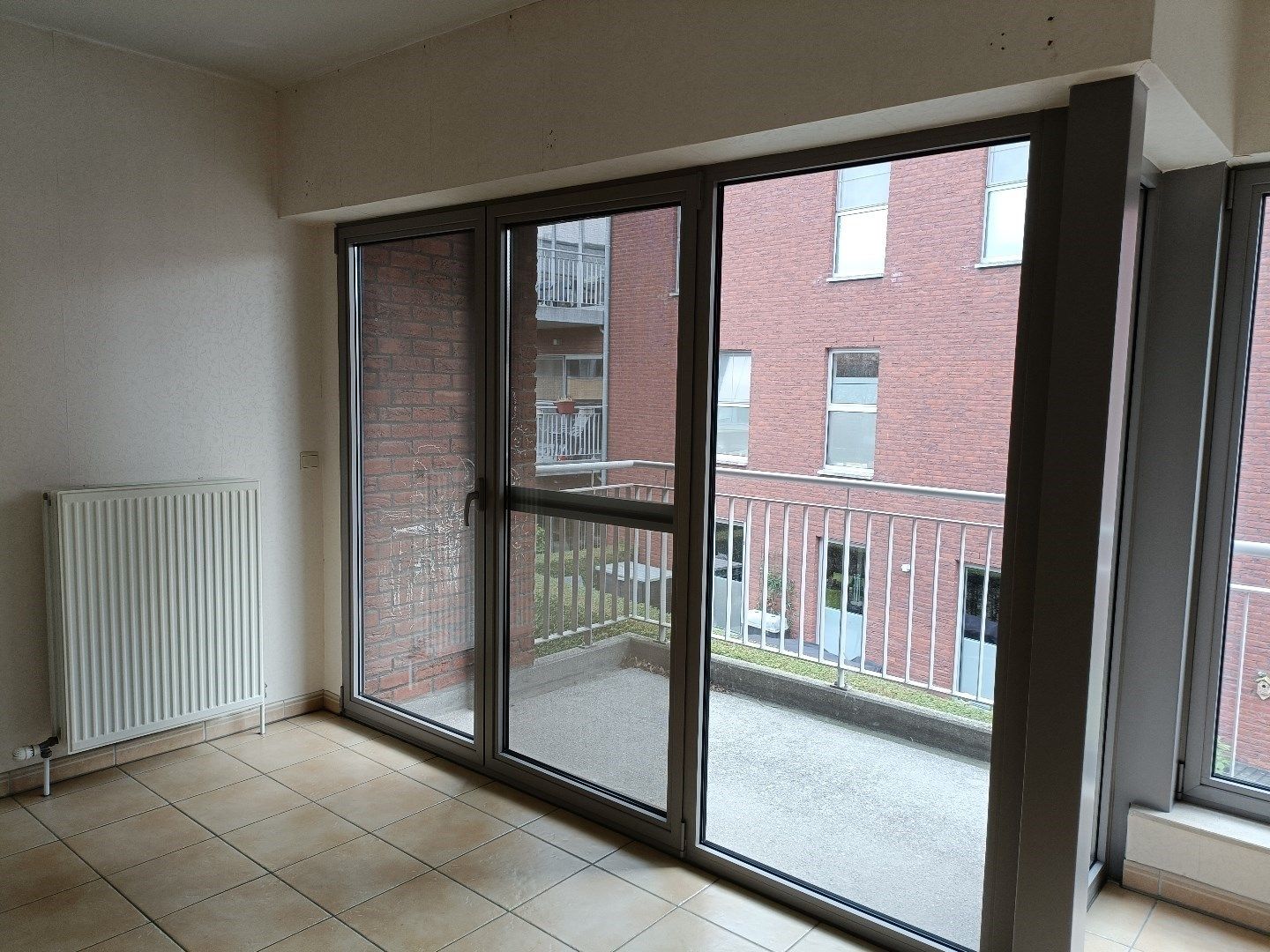 Recent appartement met private parking - stadscentrum Tongeren foto 4