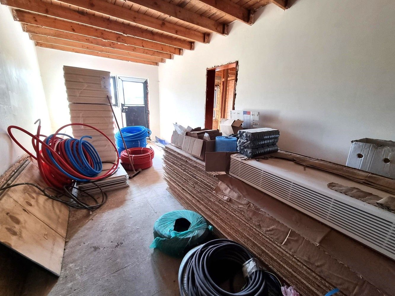 Zeer ruime woning op 10a78ca met 309m² bewoonbare opp, 5 slks, 2 badkamers. foto 14