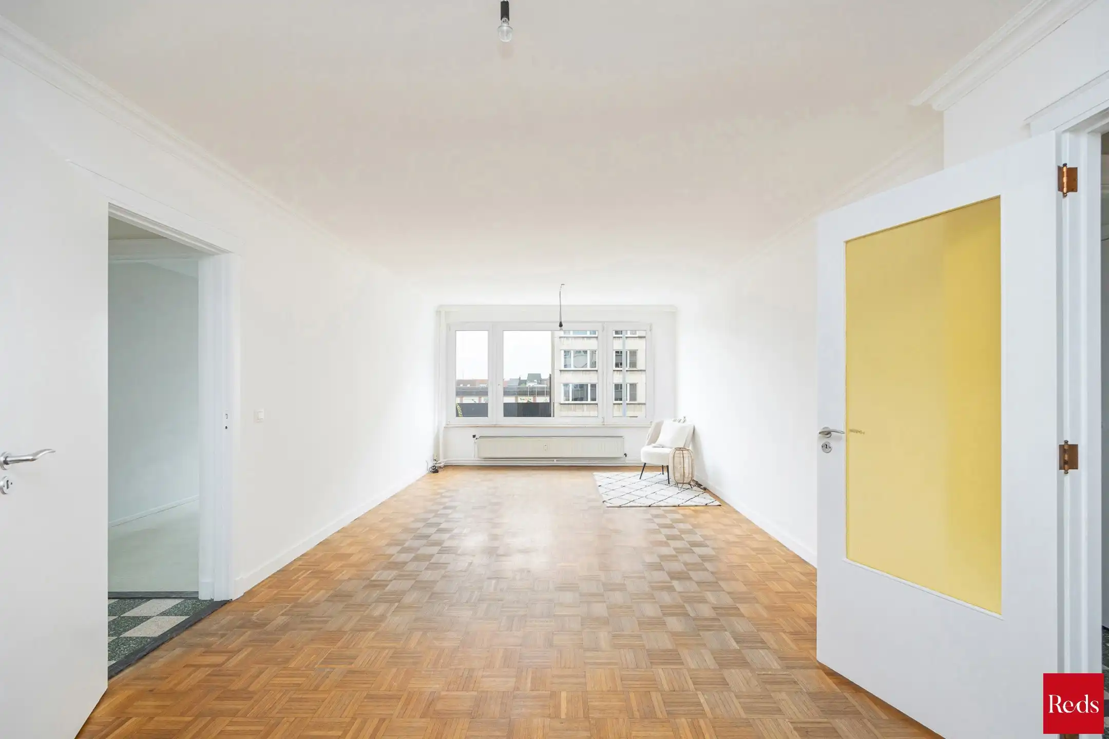 Tweeslaapkamer appartement met autostaanplaats foto 5