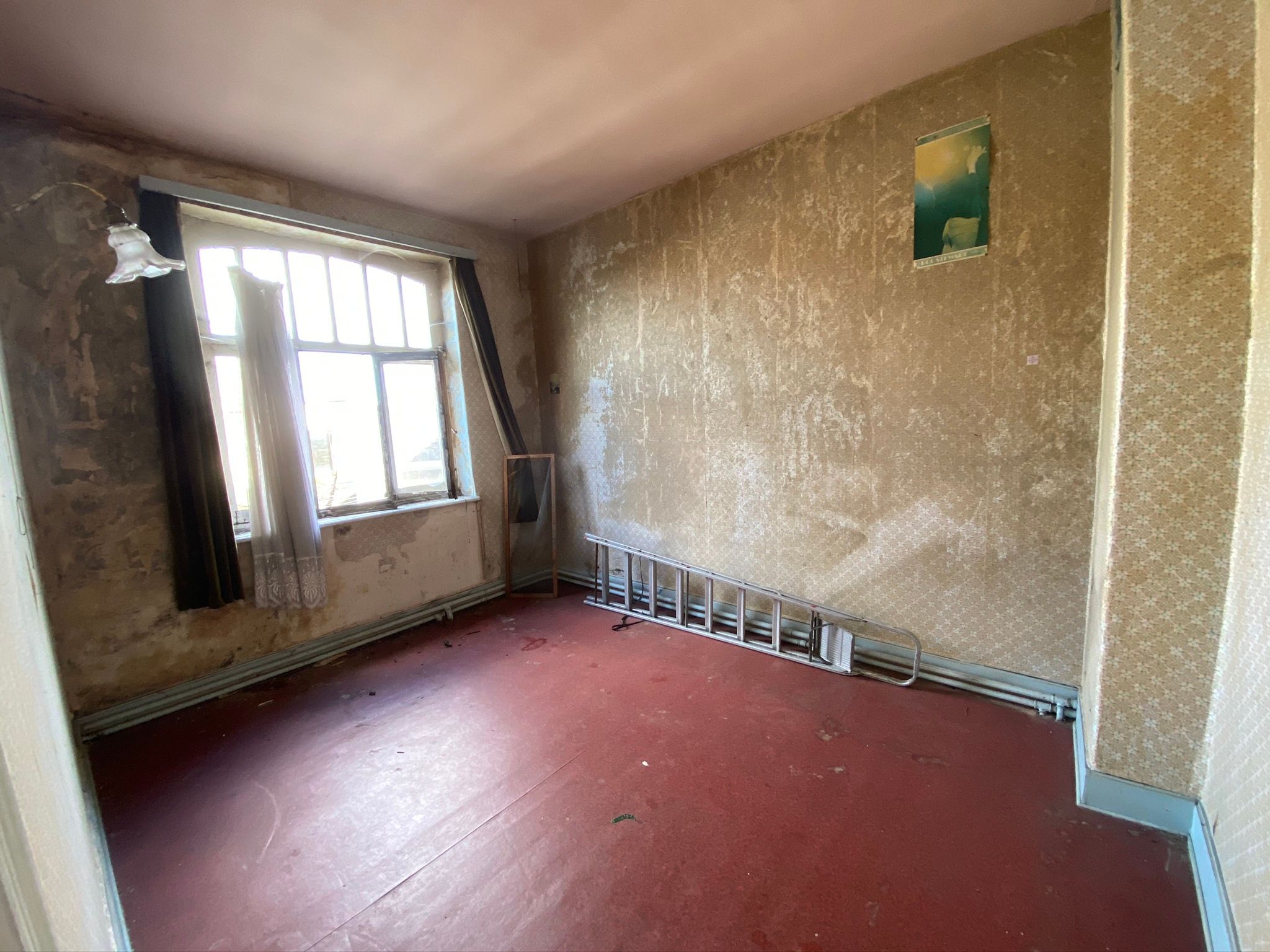 Zeer grondig te renoveren gebouw boordevol karakter foto 11