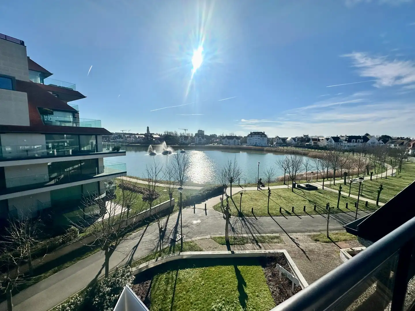 Hoofdfoto van de publicatie: Ruim en zonnig appartement van 122 m² met open zicht op het Zegemeer.