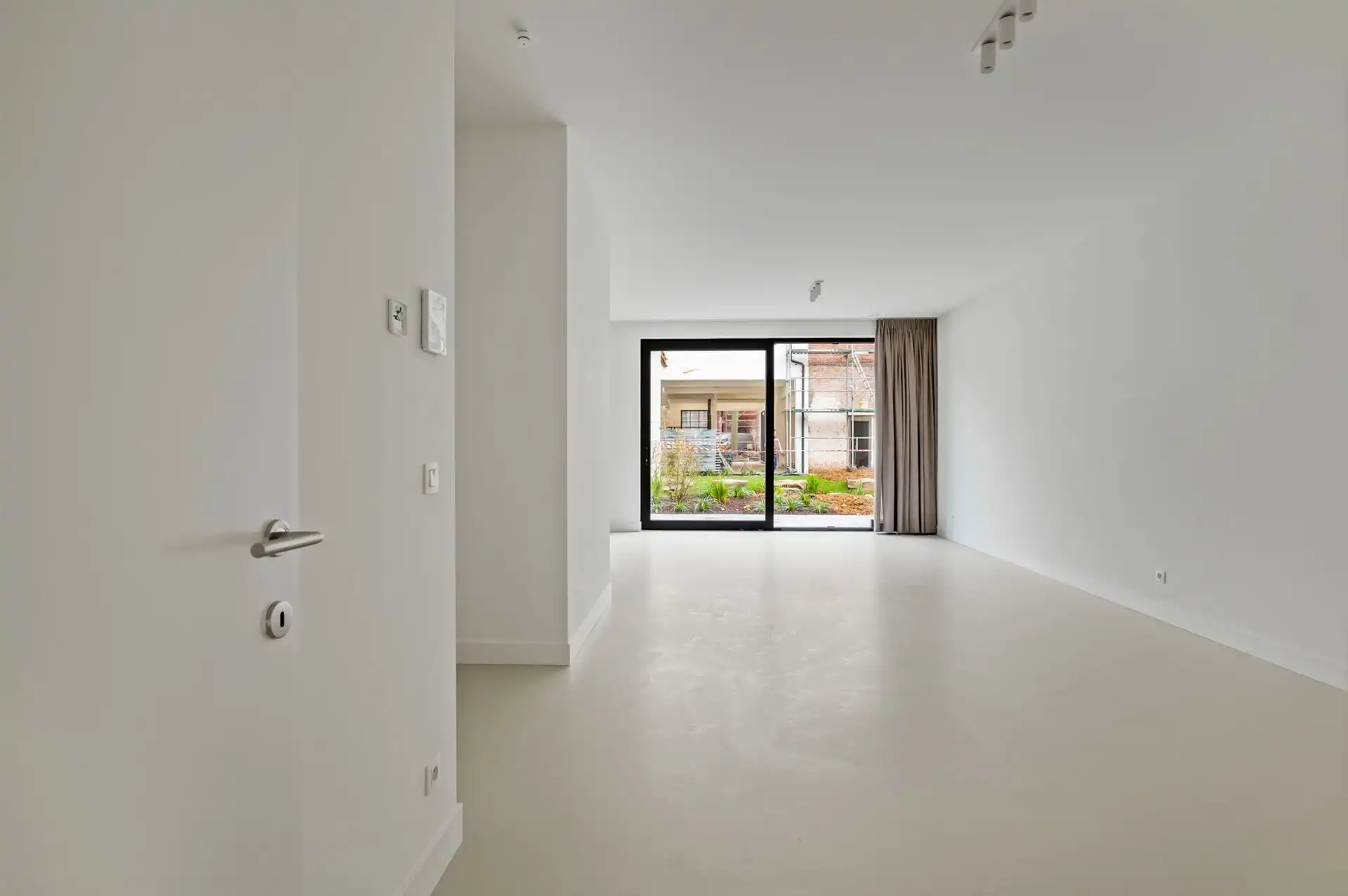 gelijkvloers nieuwbouw 2slk appartement met tuin foto 3