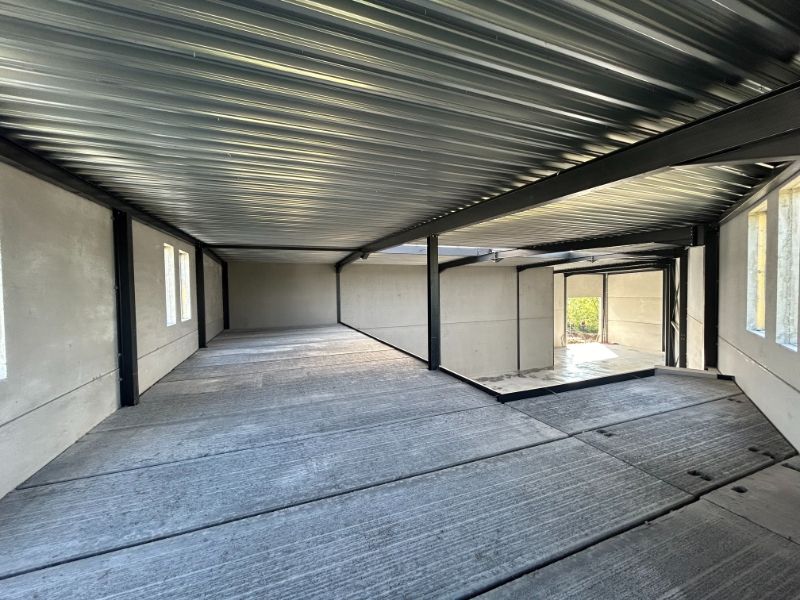 Nieuwbouw magazijn (411 m²) + mezzanine van 123 m² en 4 parkings foto 6