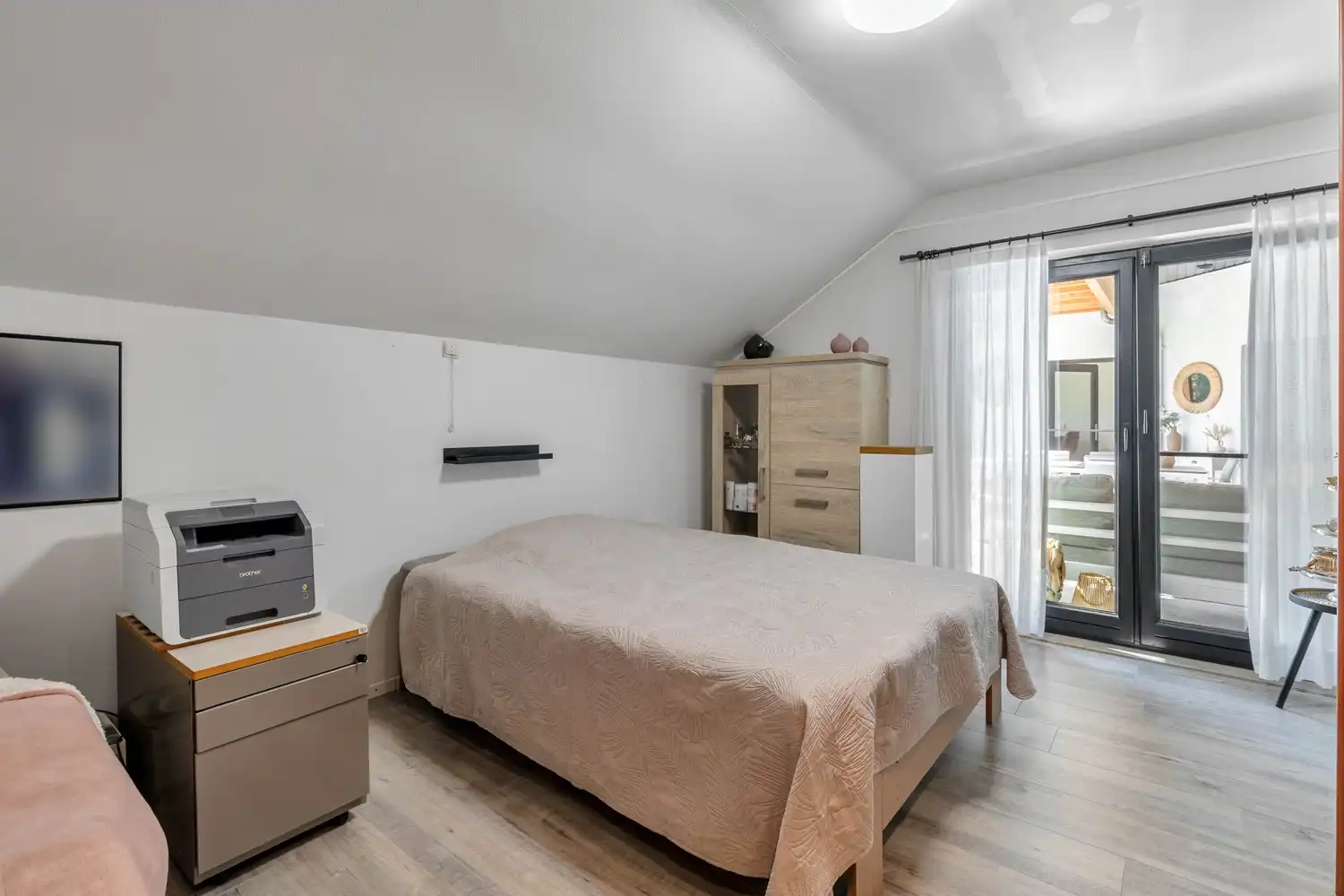 Uitzonderlijke, instapklare woning in Gellik waar stijlvol gelijkvloers wonen en hedendaags comfort samenkomen tot een uniek geheel! foto 17