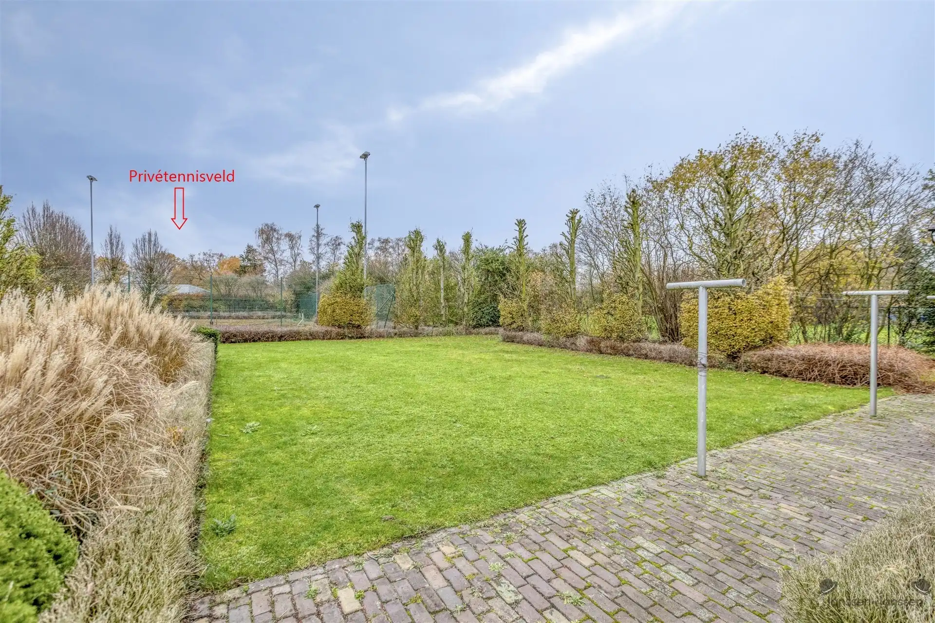 Ruime, goed onderhouden woning met prachtige tuin in Geel foto 27