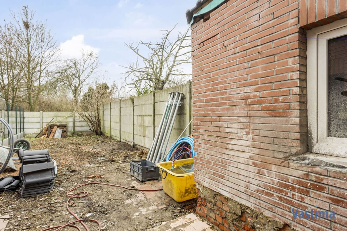 Totaalrenovatieproject stadsrand Aalst met tuin en garage foto 17