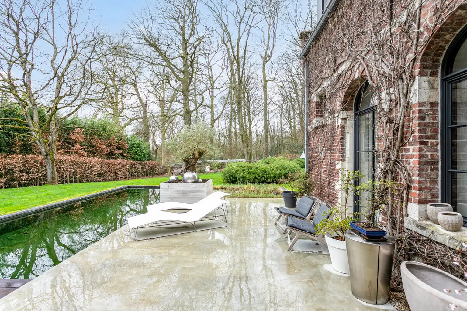 LUXUEUS EN EXCLUSIEF LANDHUIS  MET PARKTUIN.  foto 29