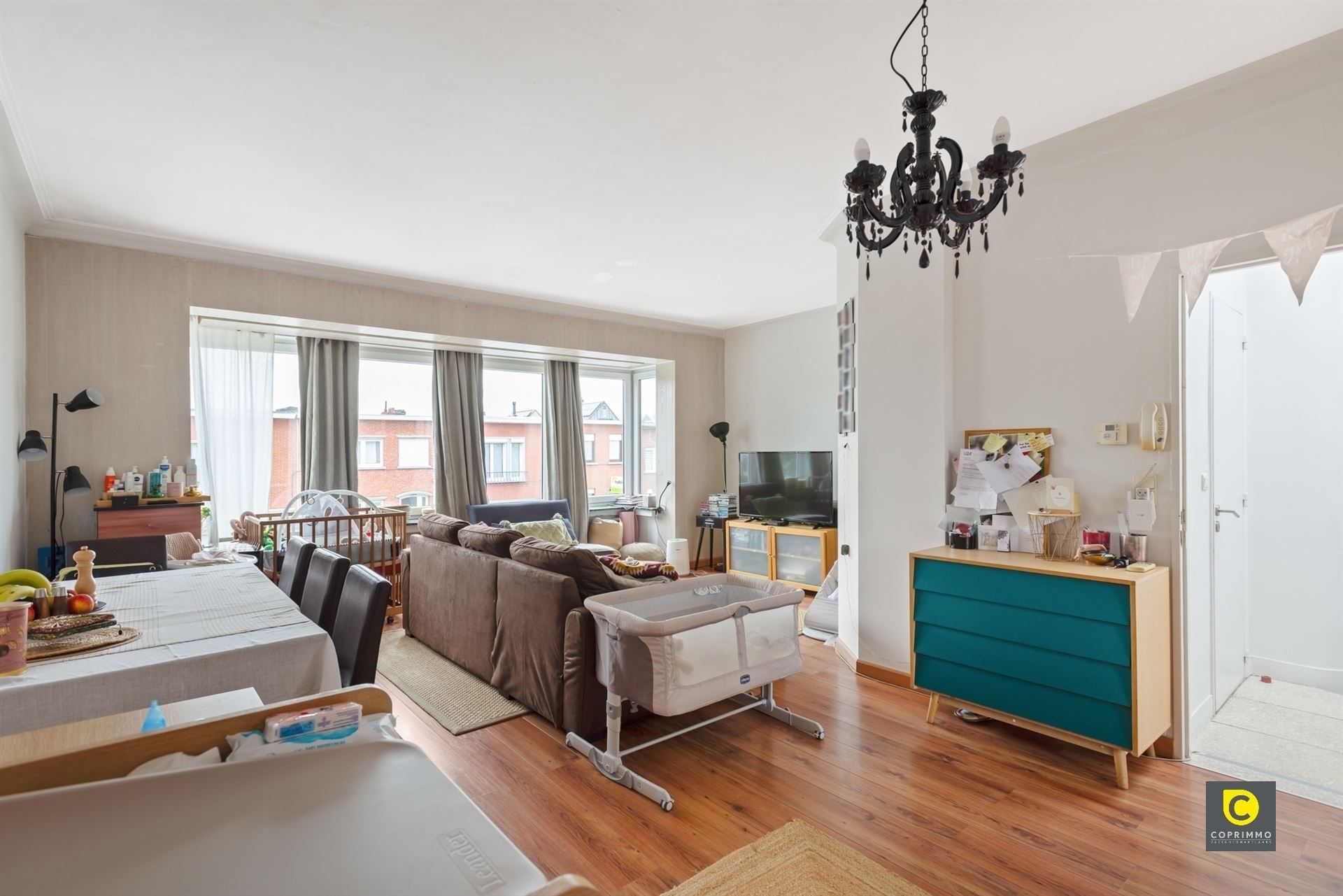 Unieke woning met 450 m² magazijn & showroom foto 8