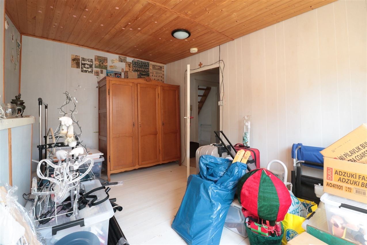 omgeving station en ziekenhuis, stadstuin, label D, neogotische stijl foto 53