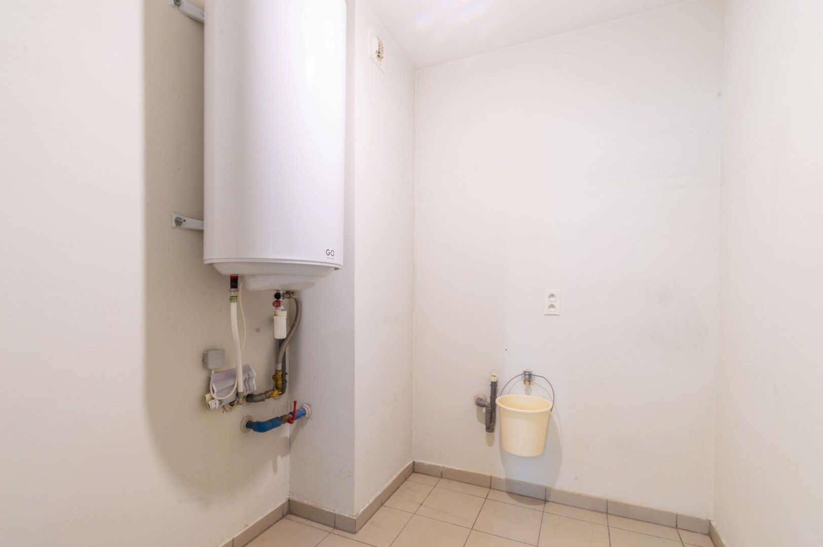 APP MET 2 SLP, TERRAS, STAANPLAATS & KELDER! foto 11