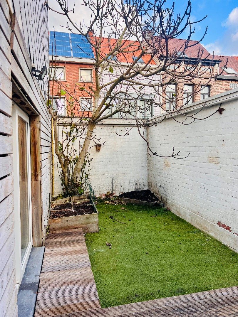 Instapklare woning met tuintje en garage in hartje Gent foto 5
