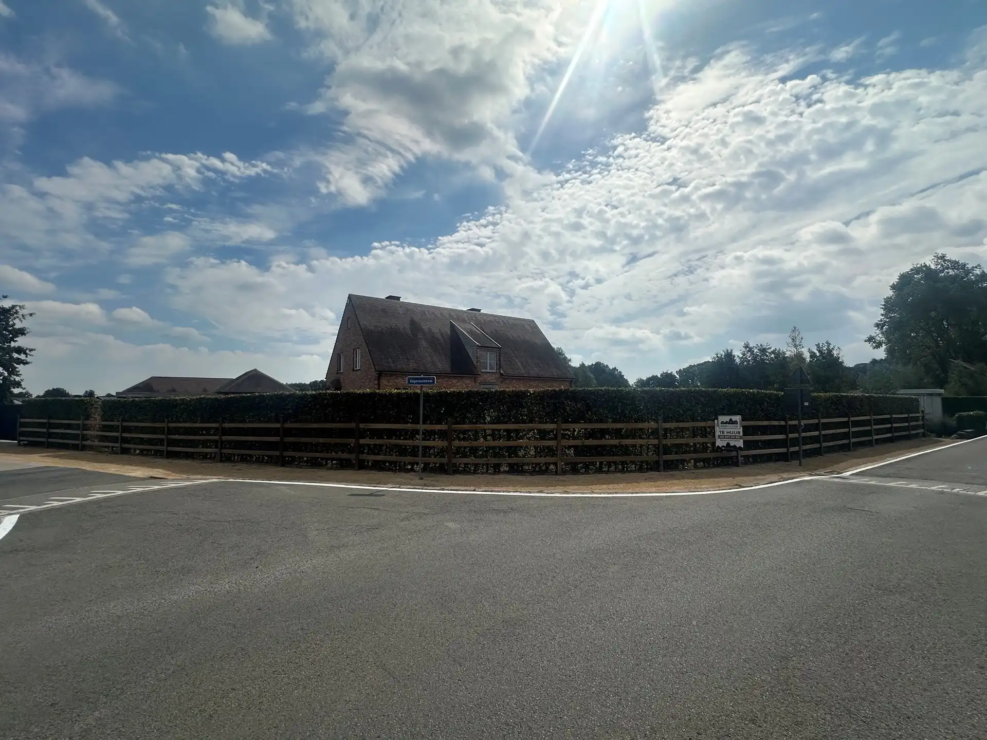 Klassevolle open bebouwing met 4 slaapkamers en prachtig landelijk uitzicht foto 31