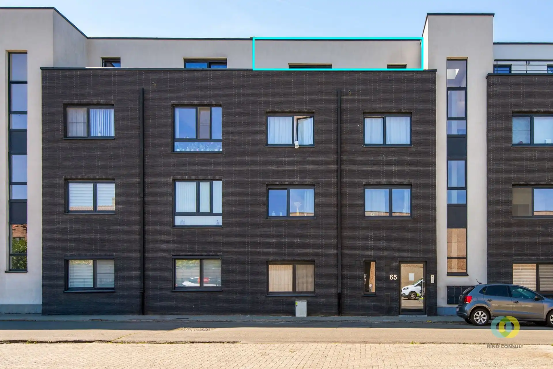 Modern appartement met ruim terras en staanplaats  foto 2