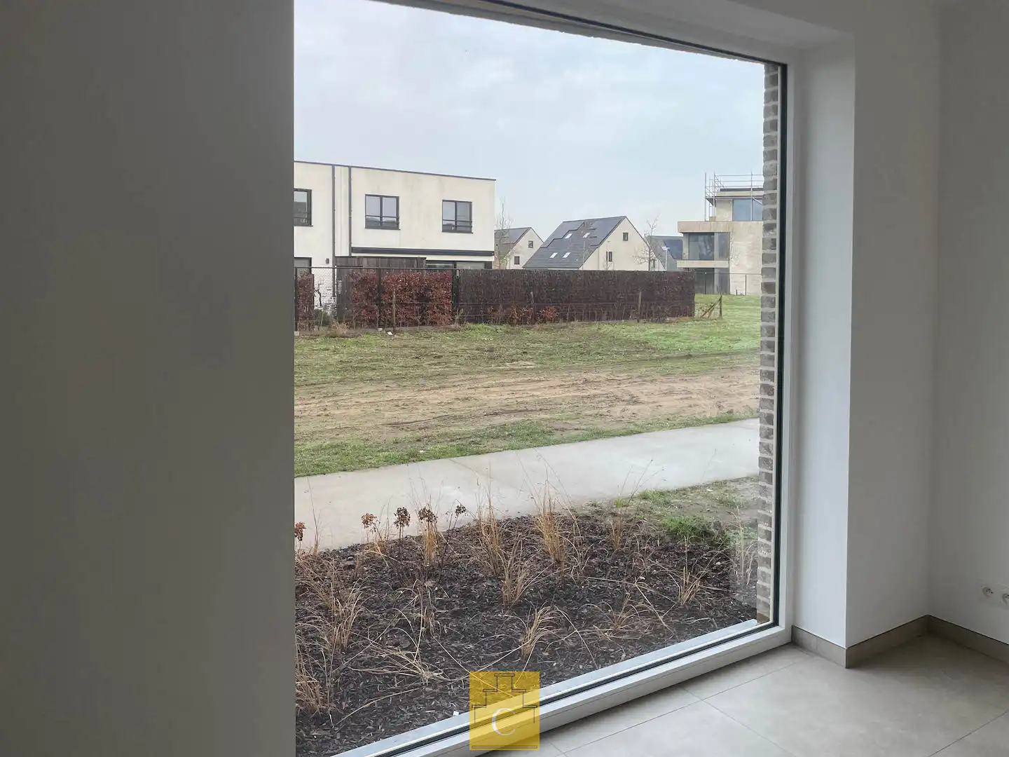 Halfopen nieuwbouwwoning met garage in Varsenare foto 6