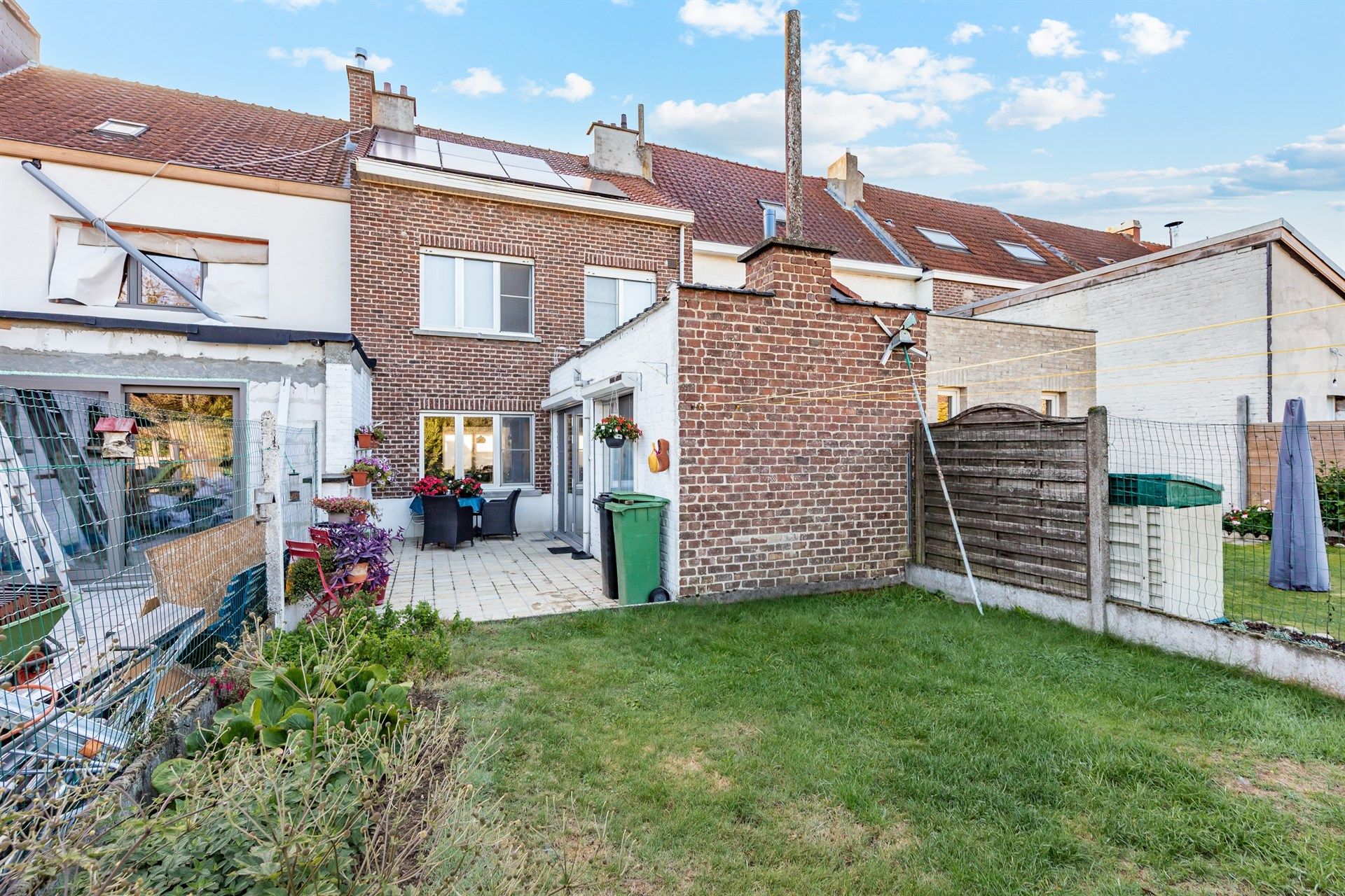 Ruime gezinswoning met vier slaapkamers te Denderleeuw foto 24