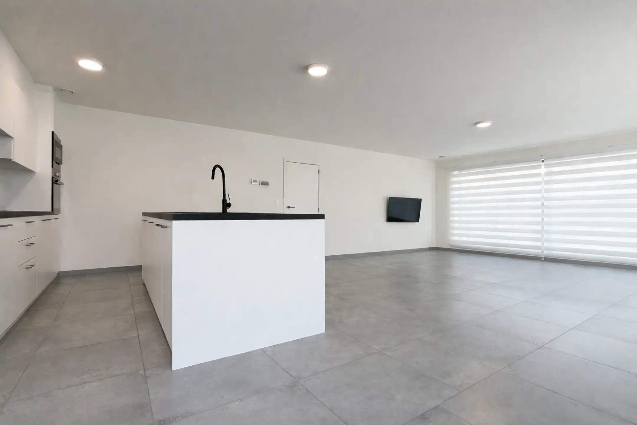 Ruim gelijkvloers app met 3slpk, tuin +terras op toplocatie! foto 6