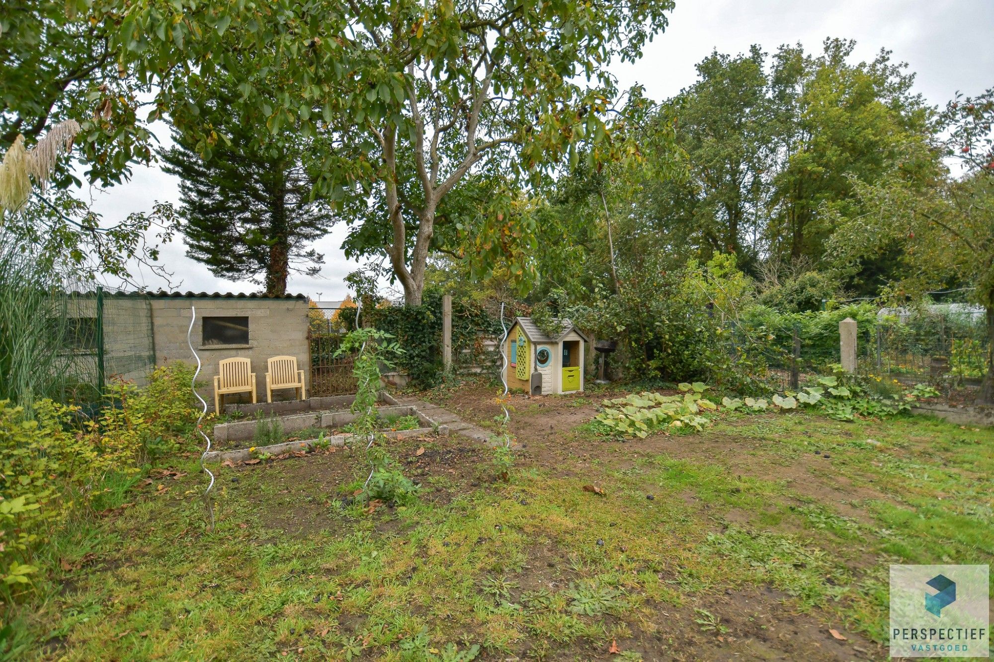 Uiterst GOED gelegen VERNIEUWDE woning met GROTE tuin foto 18