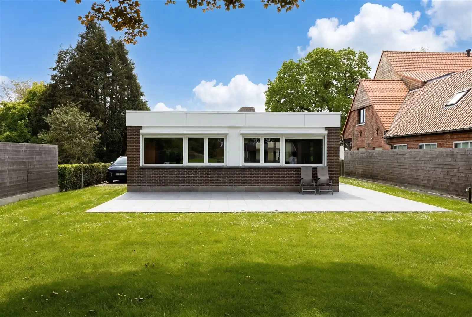 Instapklare bungalow met grote tuin foto 2