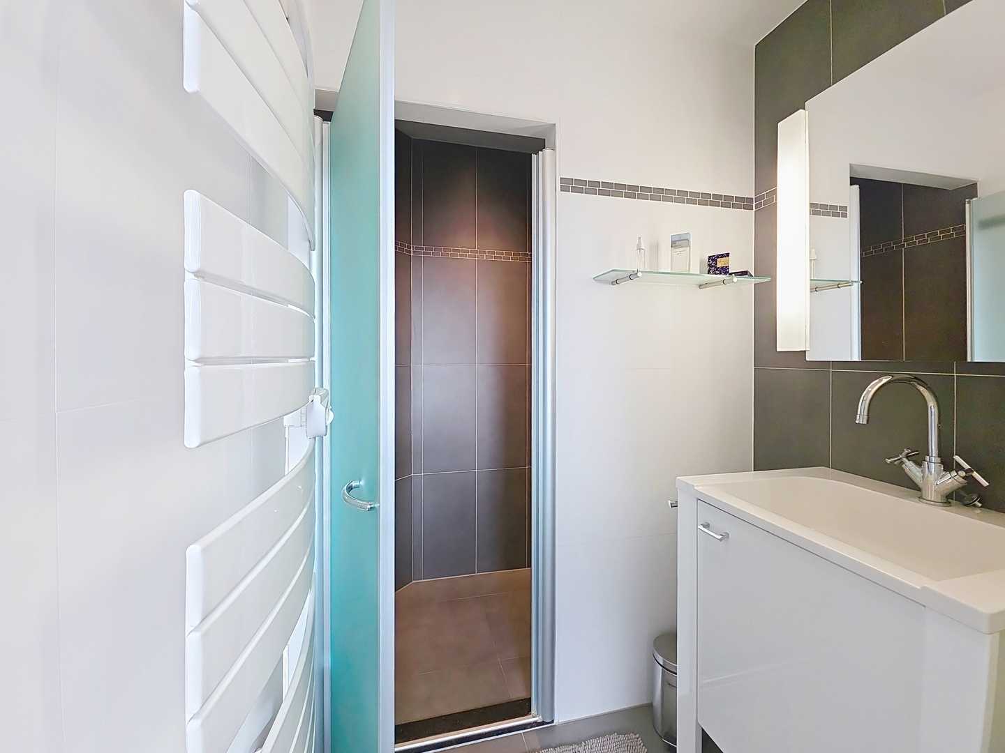 Instapklaar dakappartement met zeezicht op centrale ligging te Nieuwpoort foto 8