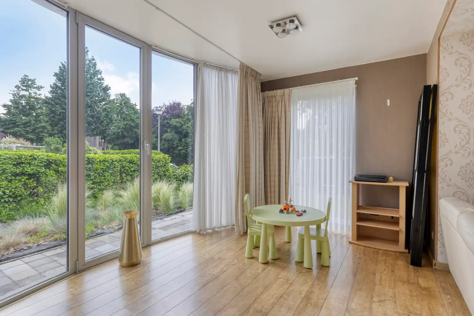 Innstapklare driegevelwoning  in verkeersluwe omgeving foto 5