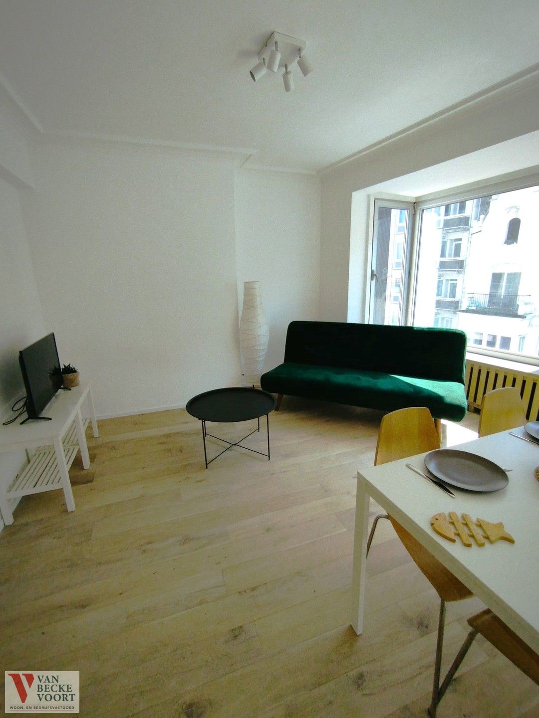 Vernieuwd appartement met zijdelings zeezicht foto 5