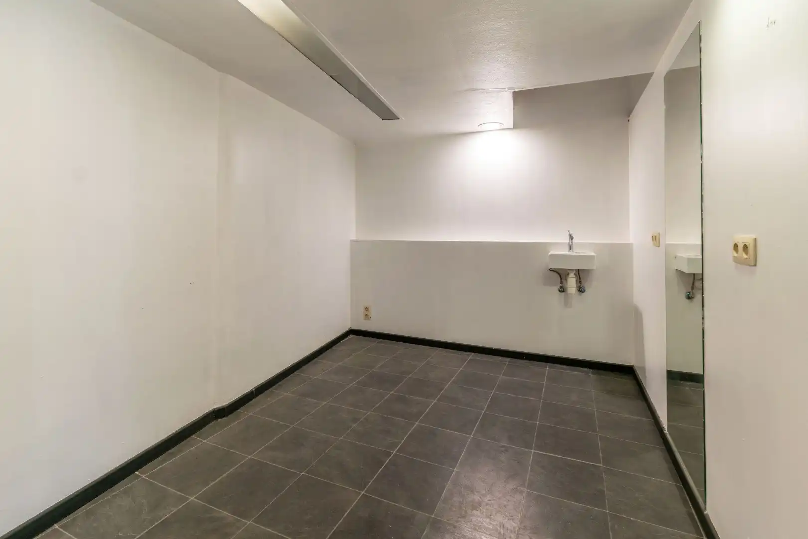 ZEER RUIM DUPLEX KANTOOR-EN/OF COMM. RUIMTE (261m²) ! foto 12
