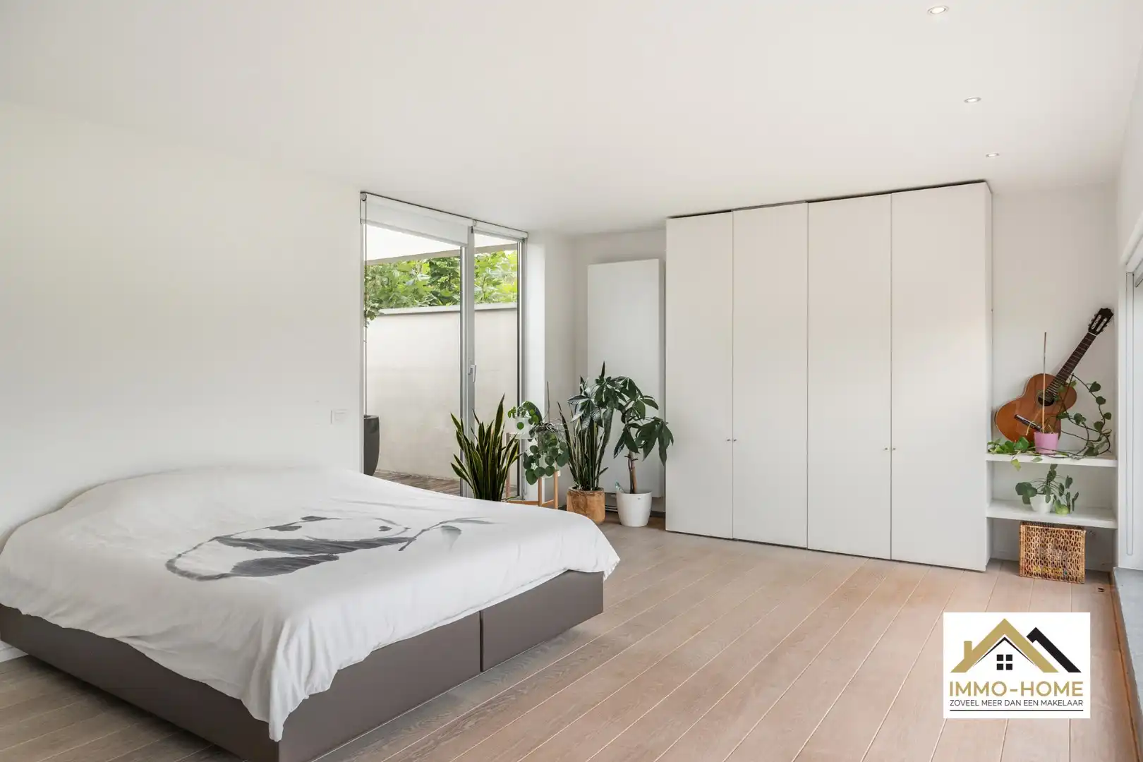 Ruime moderne woning met open zicht! foto 14
