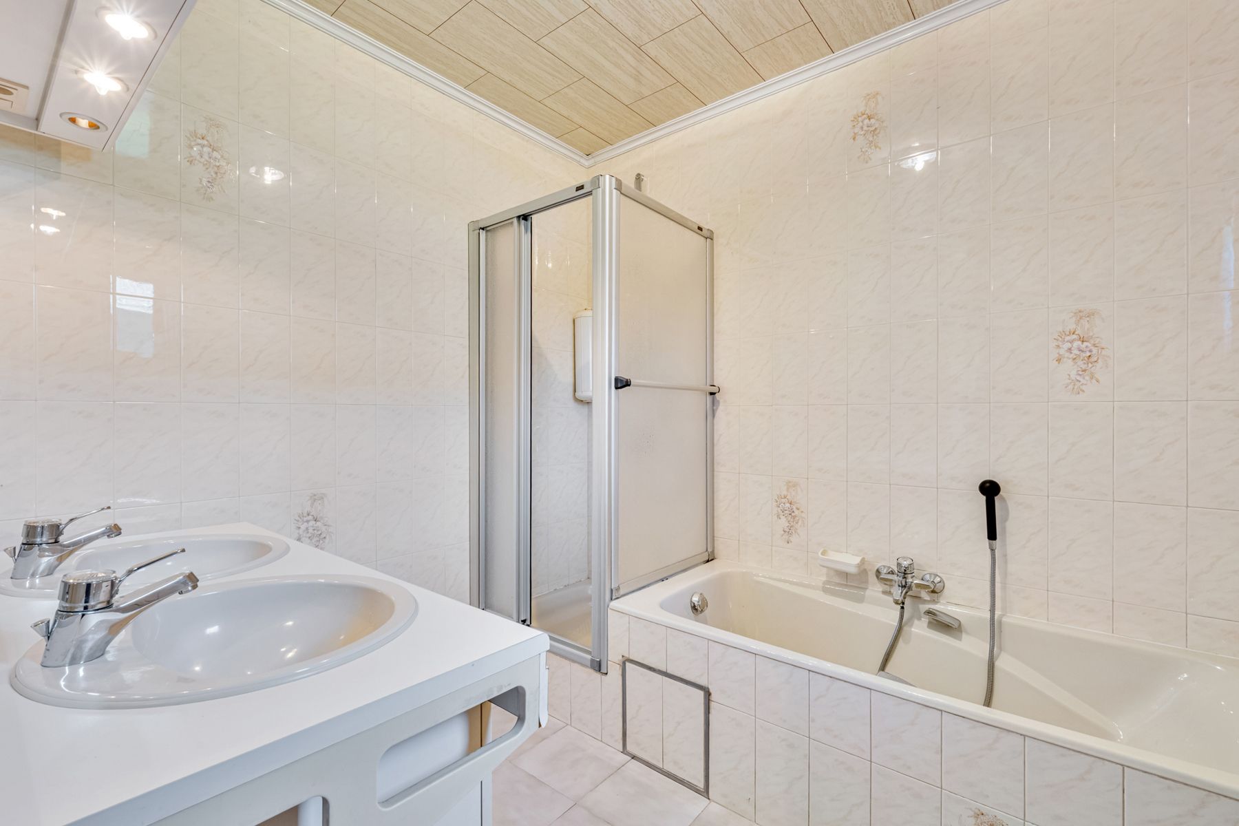 Ruime 4-slaapkamer woning met zuidgerichte tuin foto 9
