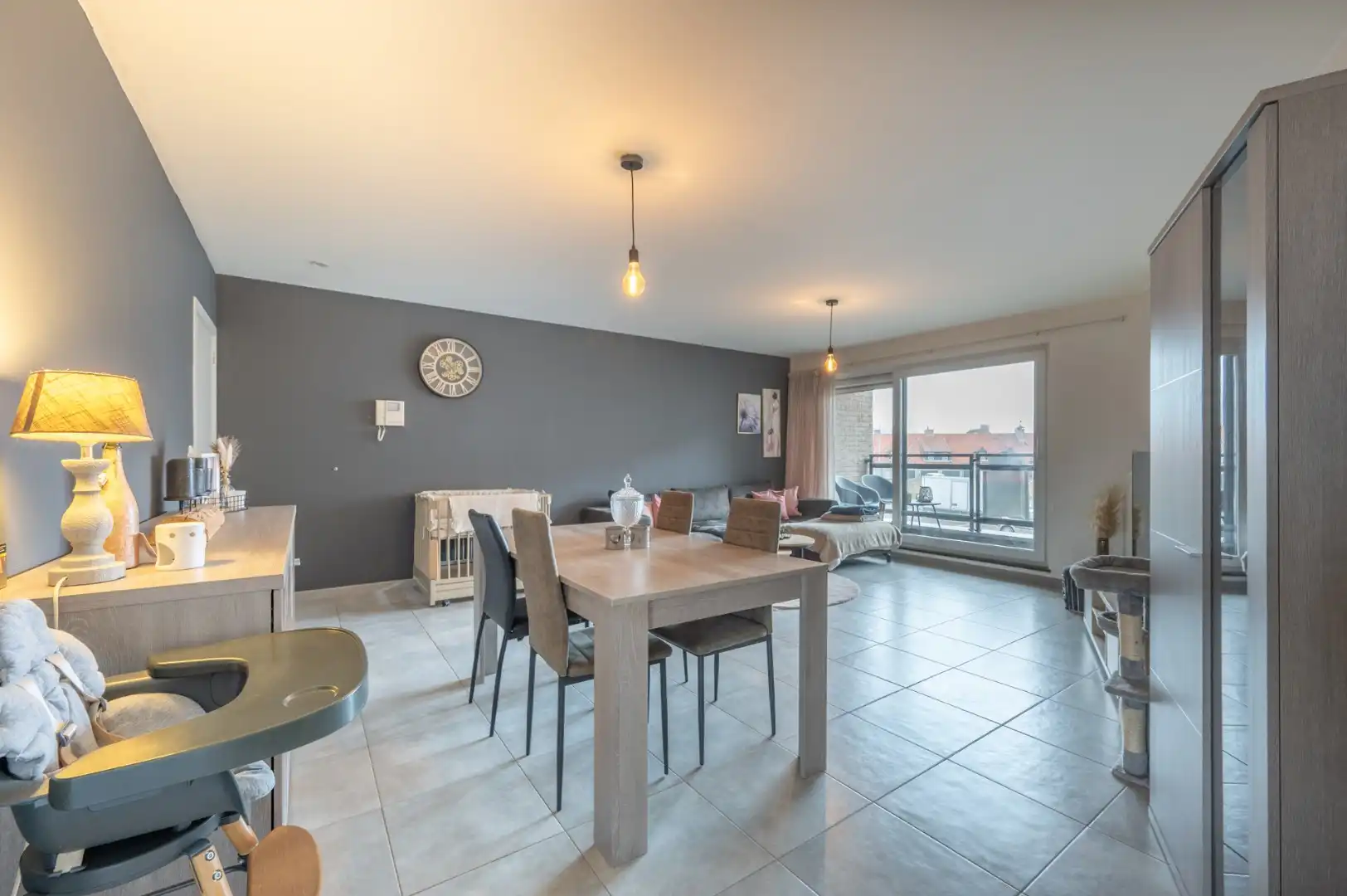 Lichtrijk appartement met terras, rustig gelegen te Lisswege foto 8