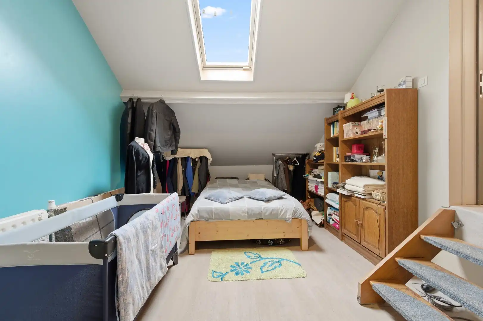 Zeer goed gelegen open bebouwing met 2 zeer ruime slaapkamers, garage en aangelegde tuin met terras foto 15