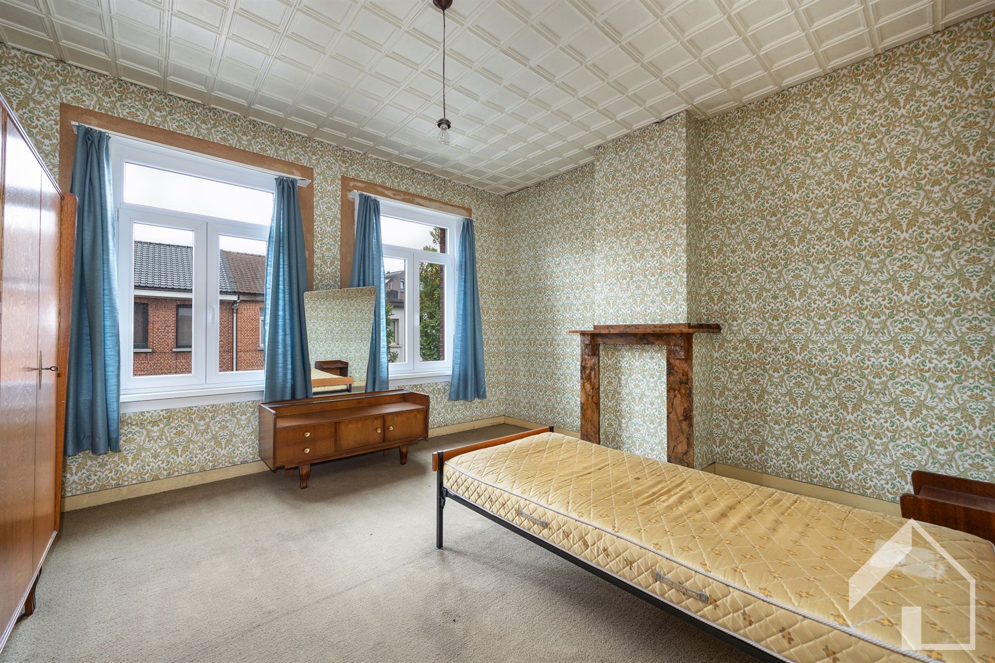 Te renoveren woning in een rustige wijk foto 12